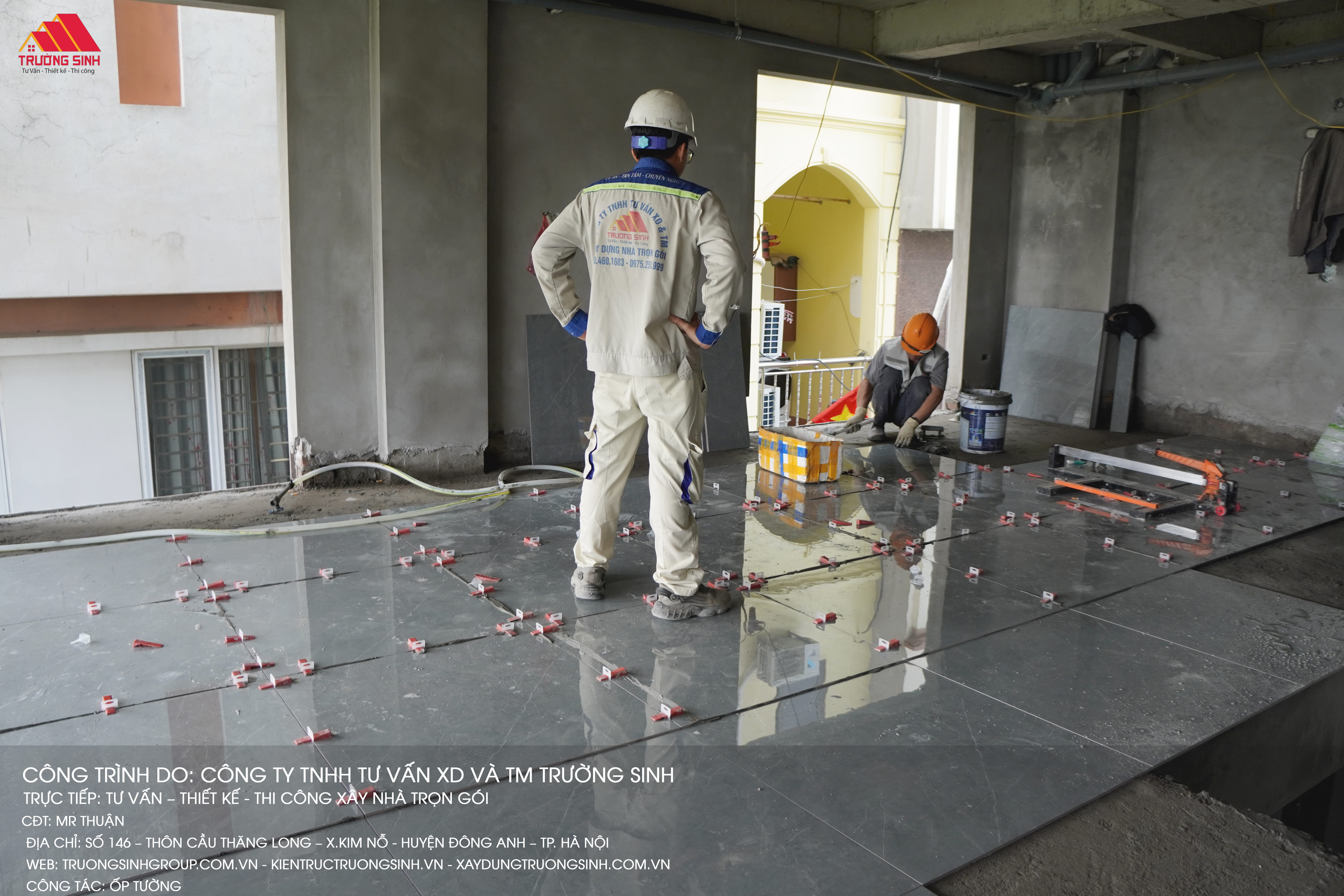 Thi công ốp tường – lát nền: bước chuyển từ kỹ thuật sang không gian sử dụng